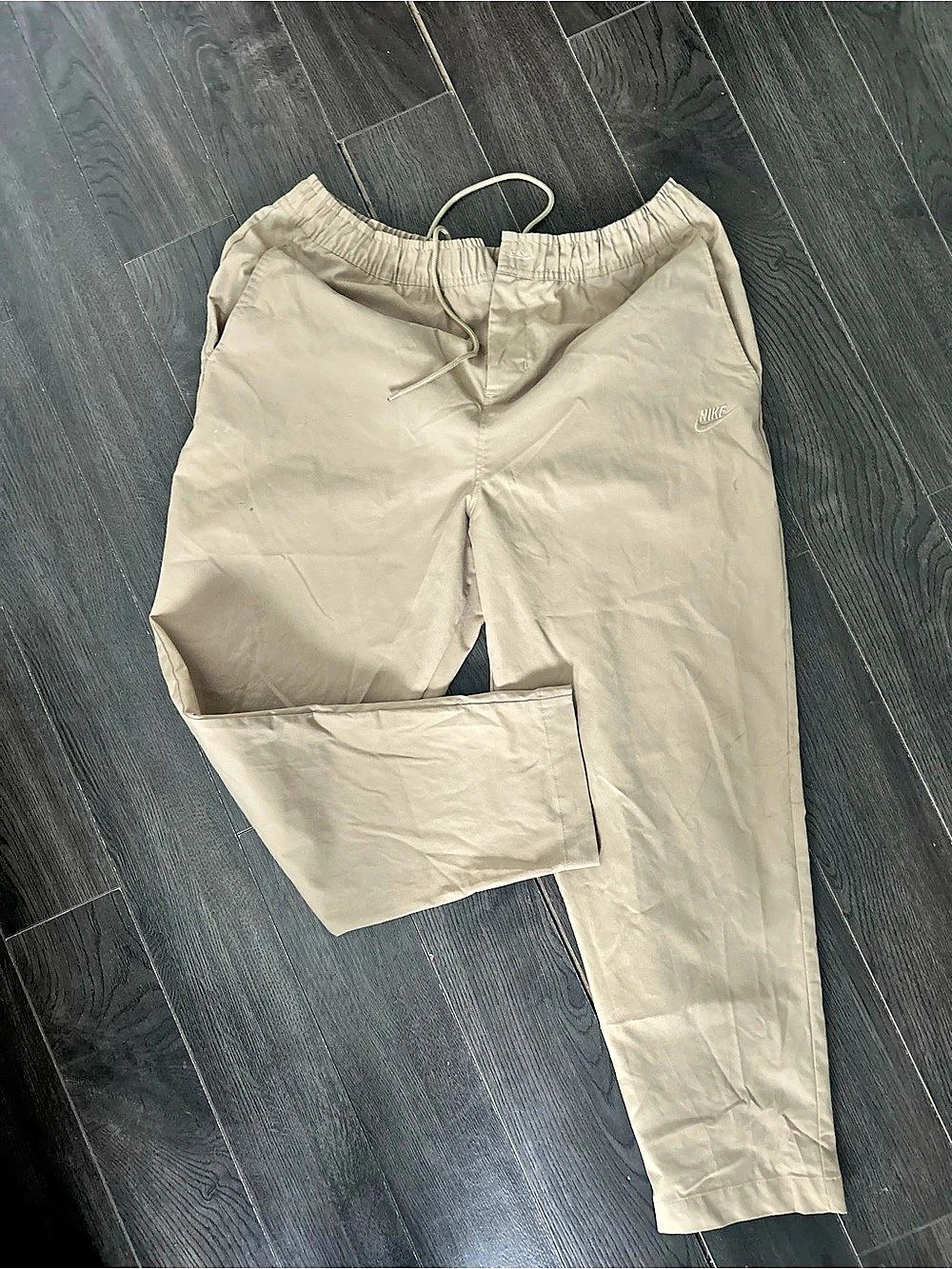 Nike Club Men's Woven Tapered Pants Beige L